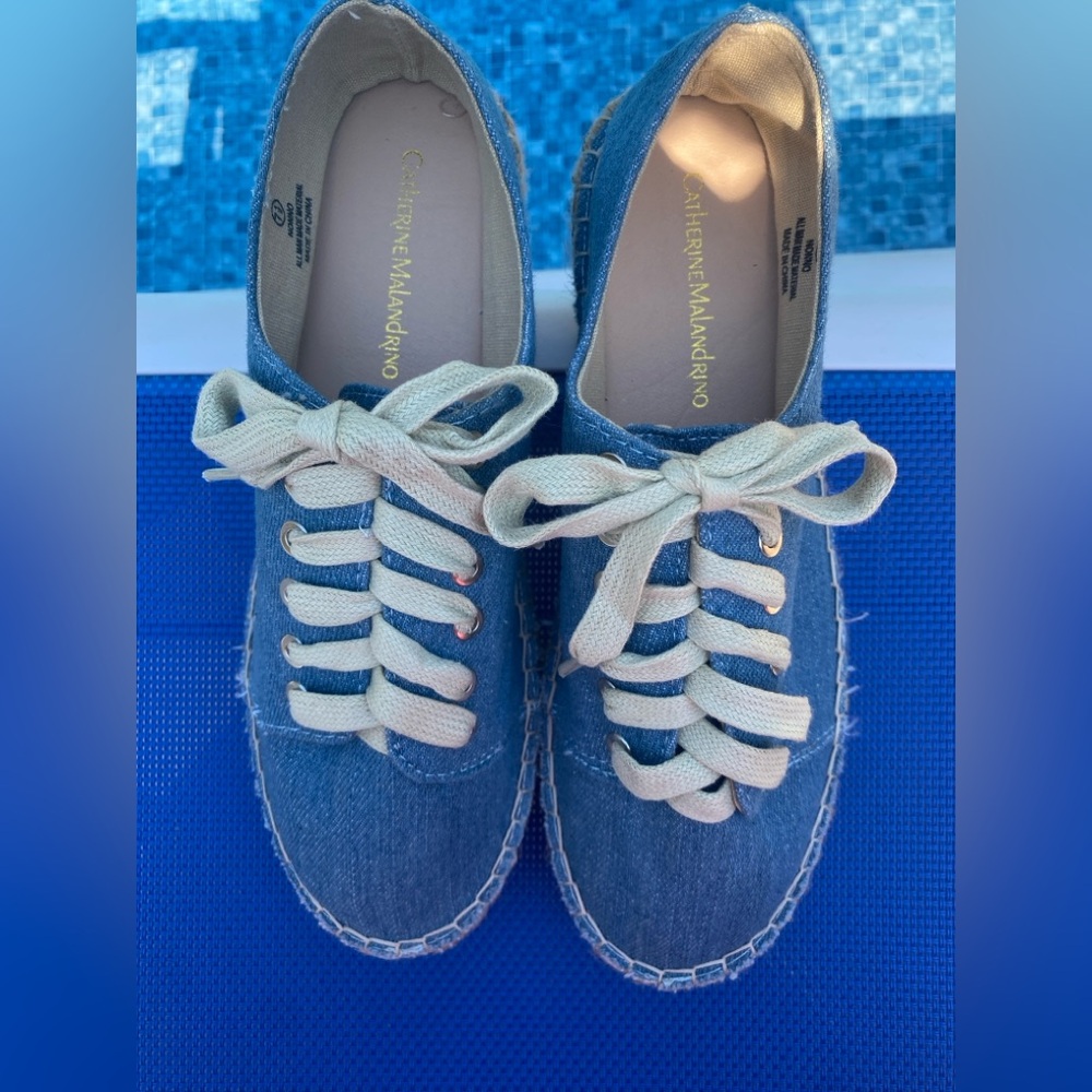 Catherine Malandrino Light Blue Denim Lace Up Espadrille Sneakers  size 7 1/2